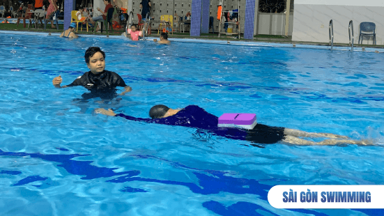 Lớp dạy bơi cấp tốc ở Quận Tân Bình